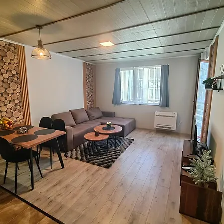 Sunny Mountain View Kometa Appartement