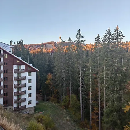 Sunny Mountain View Kometa Apartament *